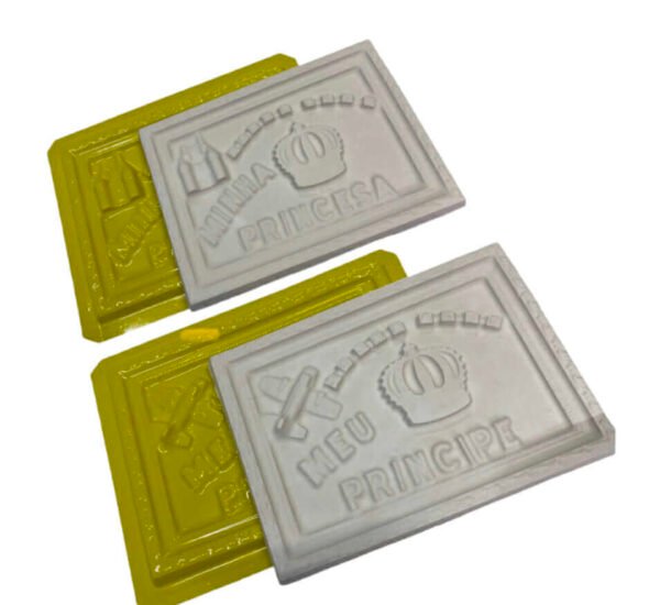 Kit 2 Formas Cantinho do Bebê Princípe e Princesa 35x26cm Ref. 1042